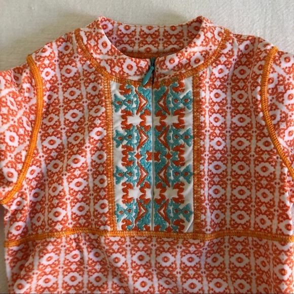 NWOT CABANA LIFE Turks and Caicos Rashguard and Shorts 2 Piece Set - Picture 4 of 8